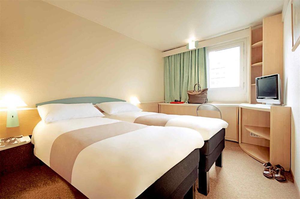 Ibis Lyon L'Isle D'Abeau Hotel Quarto foto